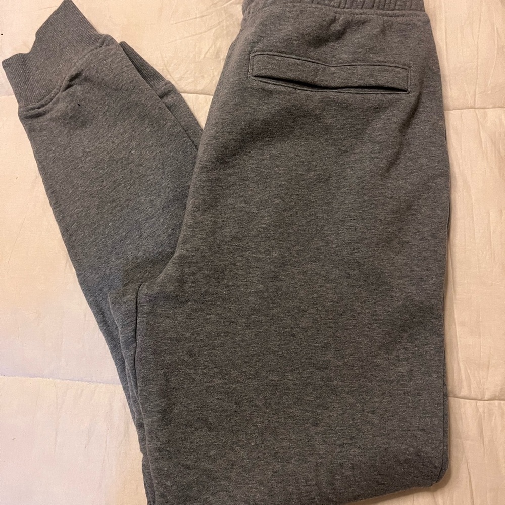 Gymshark Heather Gray Sweatpants - Picture 2 of 3